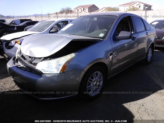 1FAHP35N88W215791 - 2008 FORD FOCUS SE/SEL/SES GRAY photo 2