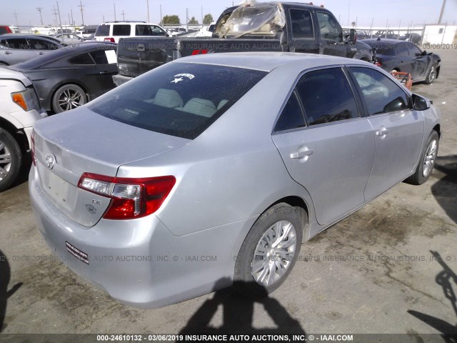 4T1BF1FK8DU243992 - 2013 TOYOTA CAMRY L/SE/LE/XLE Gümüş foto 4