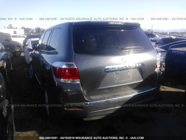 5TDZA3EH1DS043303 - 2013 TOYOTA HIGHLANDER PLUS GRAY photo 3