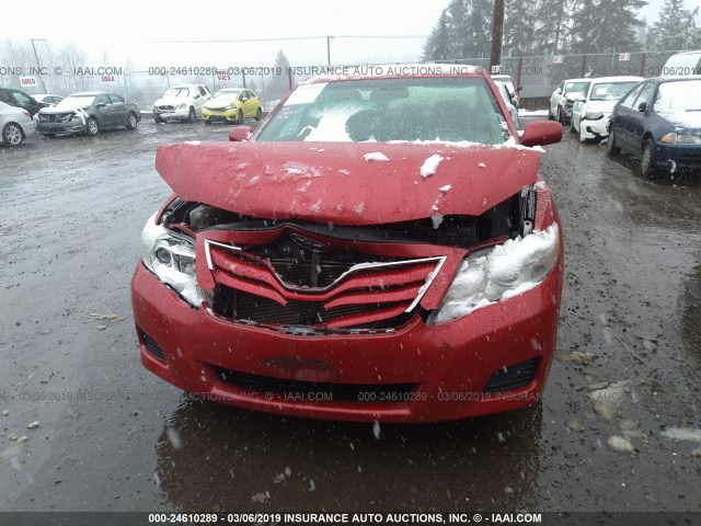 4T1BF3EK0BU171423 - 2011 TOYOTA CAMRY SE/LE/XLE 红色 照片 6