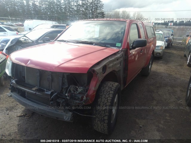 1N6AD06W17C445924 - 2007 NISSAN FRONTIER KING CAB LE/SE/OFF ROAD RED photo 2