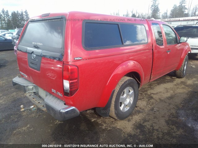 1N6AD06W17C445924 - 2007 NISSAN FRONTIER KING CAB LE/SE/OFF ROAD RED photo 4