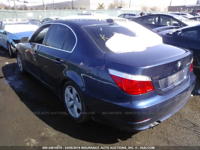 WBANV13598CZ57268 - 2008 BMW 528 XI BLUE photo 3