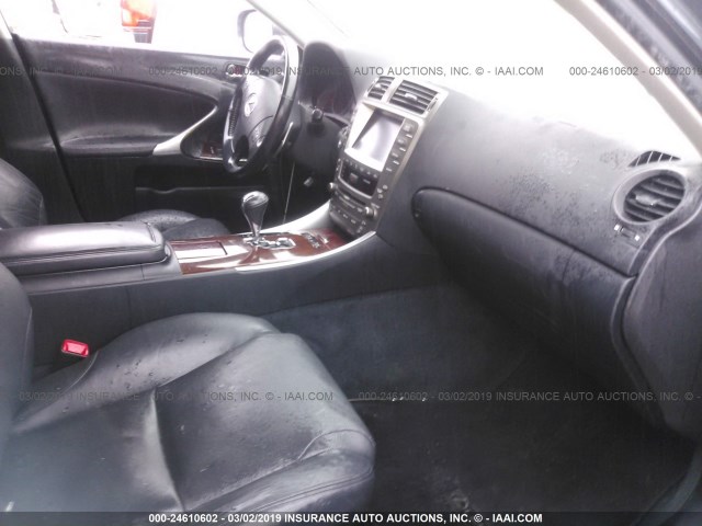 JTHBK262272050788 - 2007 LEXUS IS 250 GRAY photo 5