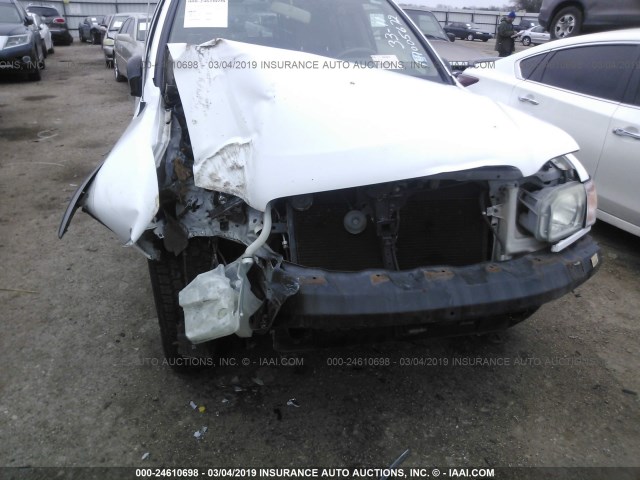 JN8AR07S9XW364026 - 1999 NISSAN PATHFINDER LE/SE/XE WHITE photo 6