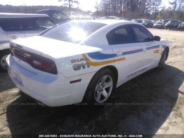 2C3CDXAT9DH555067 - 2013 DODGE CHARGER POLICE WHITE photo 4