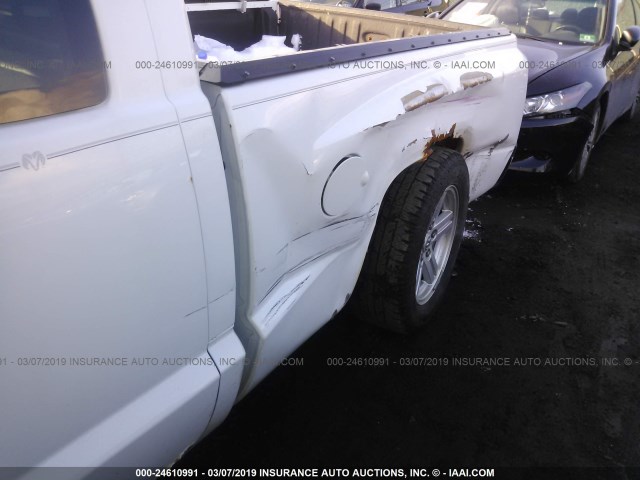 1D3HW32K68S599544 - 2008 DODGE DAKOTA SXT WHITE photo 6