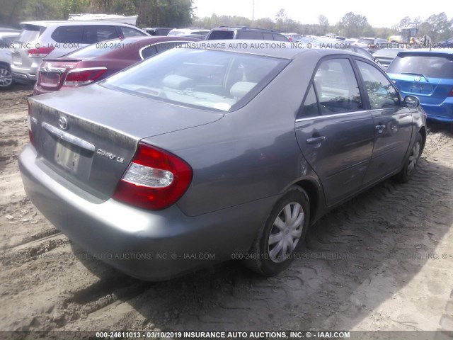 JTDBE32K020103593 - 2002 TOYOTA CAMRY LE/XLE/SE GRAY photo 4