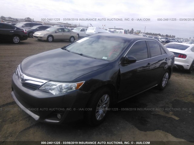 4T4BF1FK7DR285866 - 2013 TOYOTA CAMRY L/SE/LE/XLE Boz foto 2