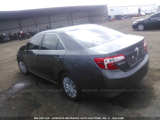 4T4BF1FK7DR285866 - 2013 TOYOTA CAMRY L/SE/LE/XLE Boz foto 3