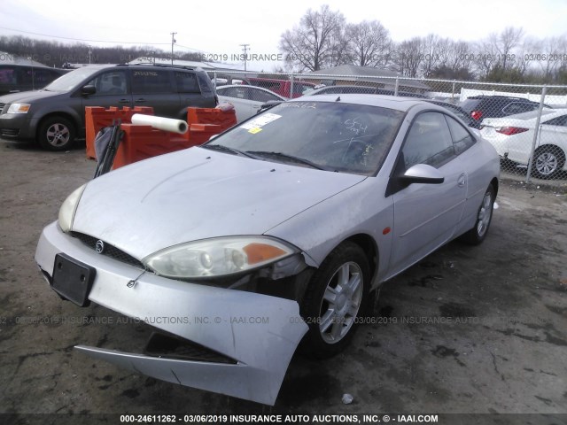 1ZWFT61L425600757 - 2002 MERCURY COUGAR V6/SPORT SILVER photo 2