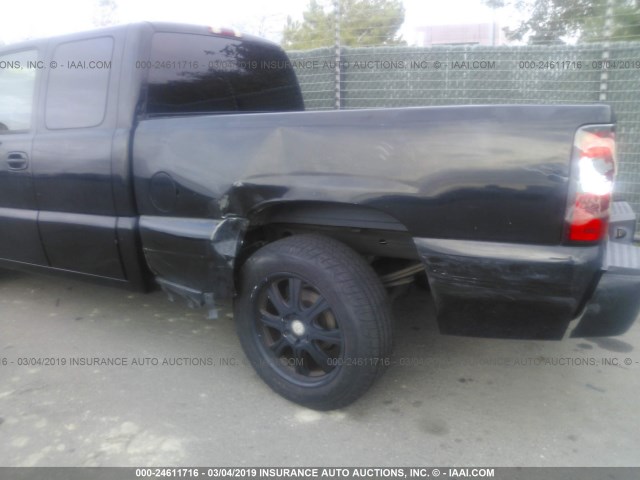 2GCEC19N361252484 - 2006 CHEVROLET SILVERADO C1500 BLACK photo 6