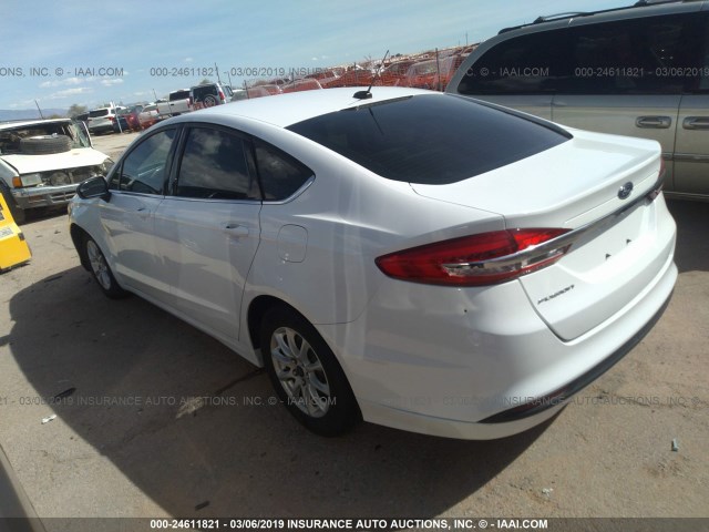 3FA6P0G70HR180431 - 2017 FORD FUSION S WHITE photo 3