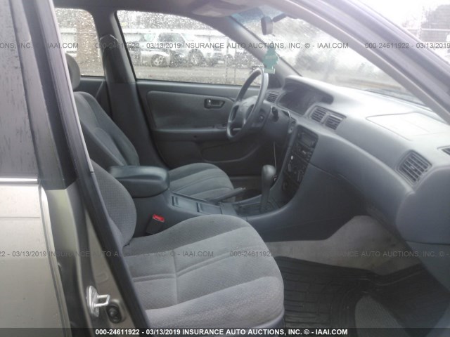 4T1BG22K7YU631262 - 2000 TOYOTA CAMRY CE/LE/XLE 金色 照片 5