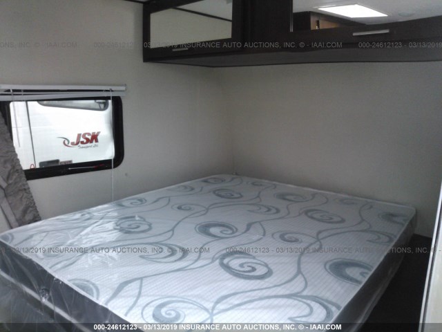 5ZT2NVEC5KG810355 - 2019 FOREST RIVER OTHER  未知 照片 5