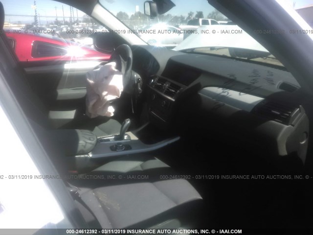 5UXWX9C5XE0D24146 - 2014 BMW X3 XDRIVE28I WHITE photo 5