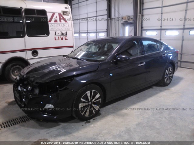 1N4BL4EV2KC174896 - 2019 NISSAN ALTIMA BLACK photo 2