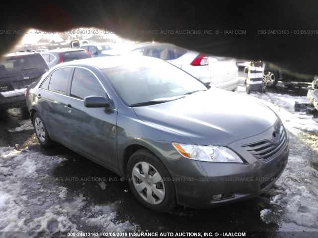 JTNBE46K373058229 - 2007 TOYOTA CAMRY NEW GENERAT CE/LE/XLE/SE GRAY photo 1