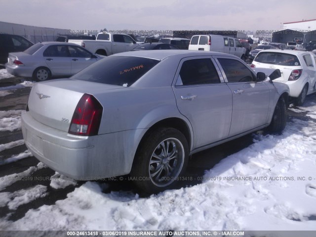 2C3KA43R16H263534 - 2006 CHRYSLER 300 SILVER photo 4