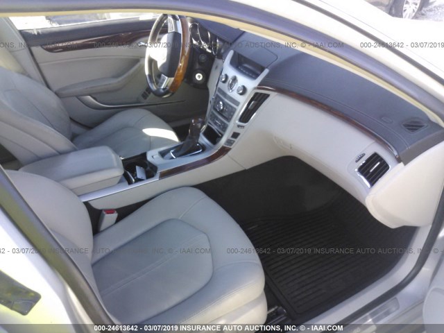 1G6DE5EY4B0153890 - 2011 CADILLAC CTS LUXURY COLLECTION SILVER photo 5