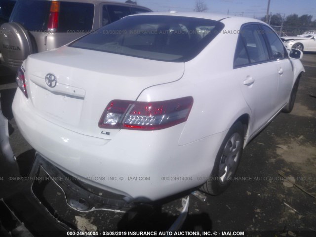 4T1BF3EK8BU730314 - 2011 TOYOTA CAMRY SE/LE/XLE WHITE photo 4