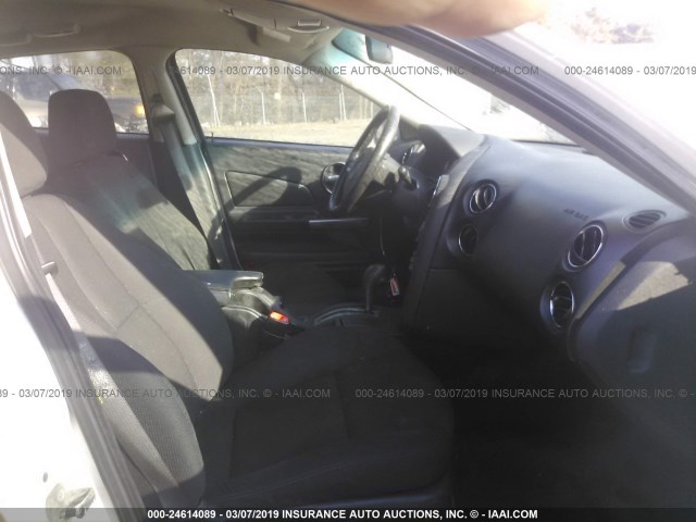 2G2WP552861203913 - 2006 PONTIAC GRAND PRIX WHITE photo 5