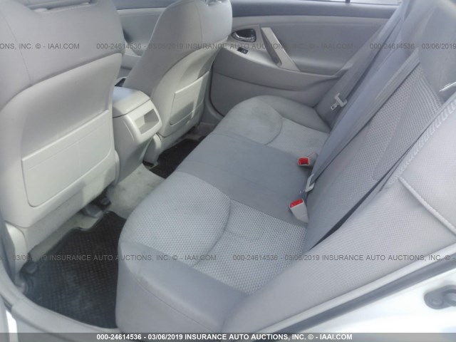 4T1BF3EK3BU230190 - 2011 TOYOTA CAMRY SE/LE/XLE SILVER photo 8