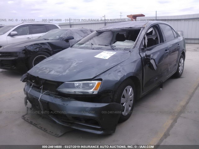 3VW267AJ5GM303013 - 2016 VOLKSWAGEN JETTA GRAY photo 2