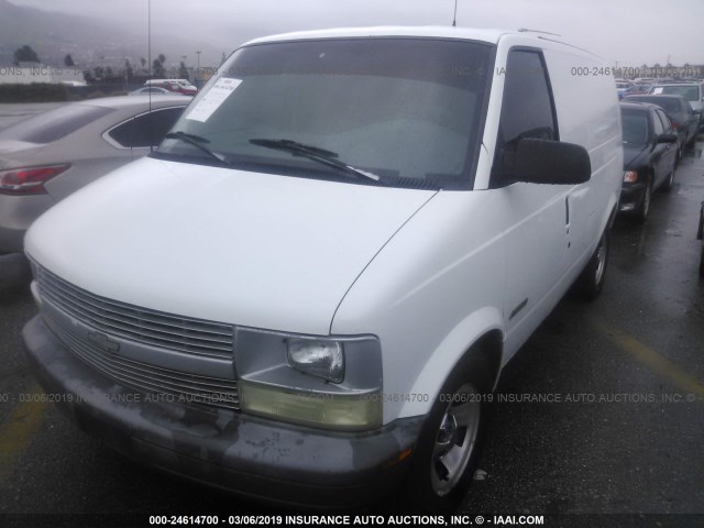 1GCDM19W8XB203493 - 1999 CHEVROLET ASTRO WHITE photo 2