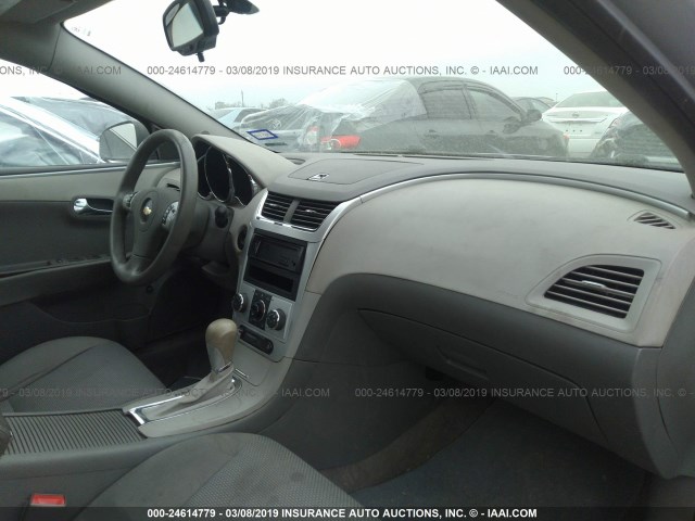 1G1ZA5EU9CF216551 - 2012 CHEVROLET MALIBU LS SILVER photo 5