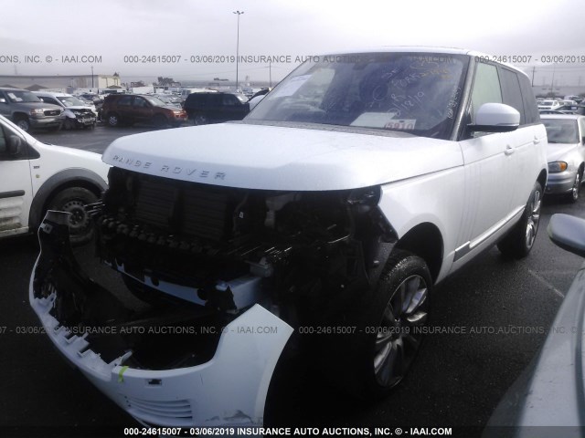 SALGS2FE9HA361457 - 2017 LAND ROVER RANGE ROVER SUPERCHARGED WHITE photo 2