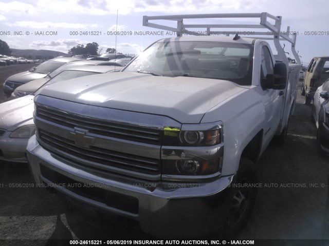 1GB0CUEG4GZ283212 - 2016 CHEVROLET SILVERADO C2500 HEAVY DUTY WHITE photo 2