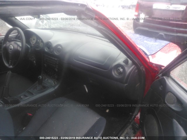 JM1NB353020234095 - 2002 MAZDA MX-5 MIATA LS RED photo 5