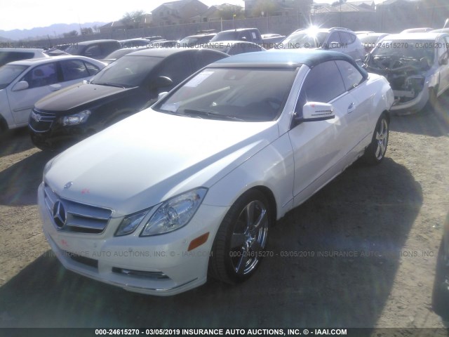 WDDKK5KF6DF199503 - 2013 MERCEDES-BENZ E 350 WHITE photo 2