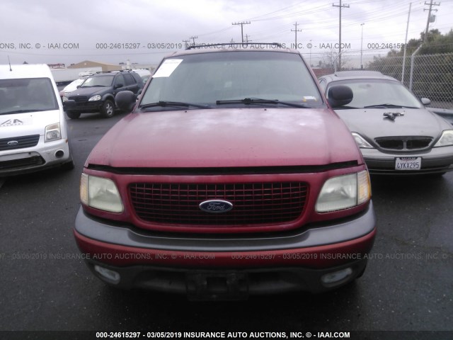 1FMRU15L0YLB95589 - 2000 FORD EXPEDITION XLT RED photo 6