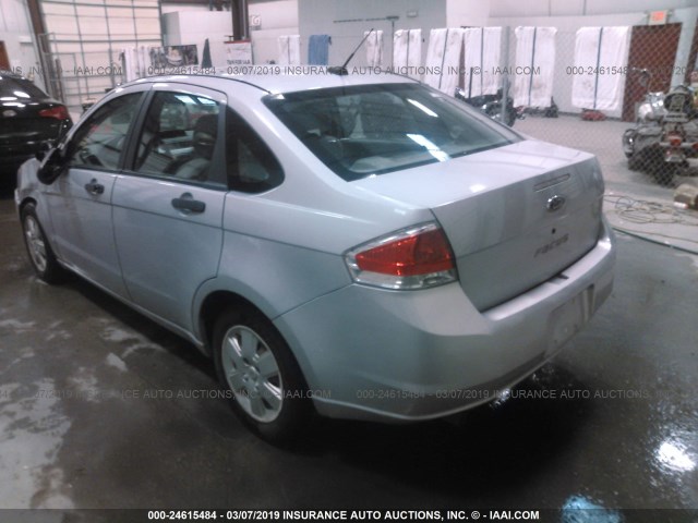 1FAHP34N08W144541 - 2008 FORD FOCUS S/SE SILVER photo 3