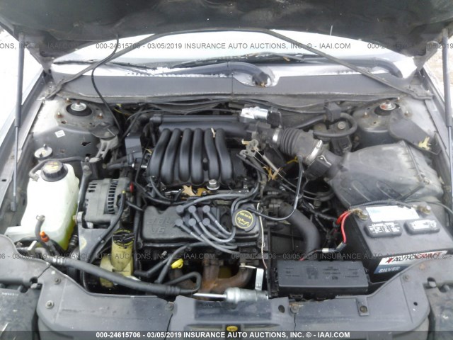 1FAFP55U62A131628 - 2002 FORD TAURUS SES GRAY photo 10