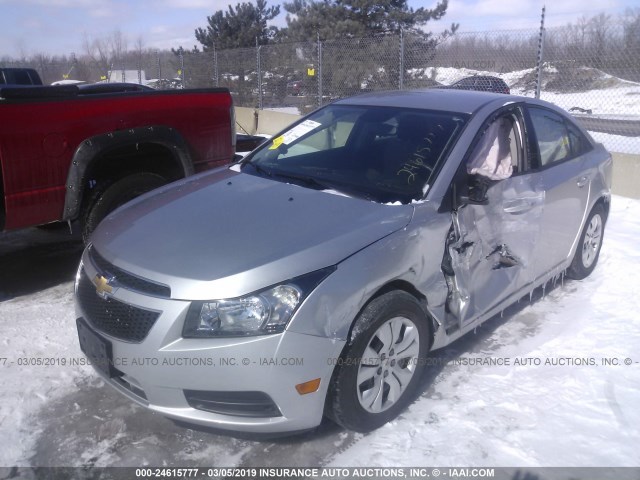 1G1PA5SH5E7290562 - 2014 CHEVROLET CRUZE LS SILVER photo 2