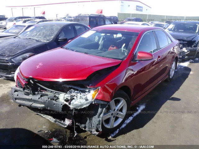 4T1BF1FK2CU625076 - 2012 TOYOTA CAMRY SE/LE/XLE RED photo 2