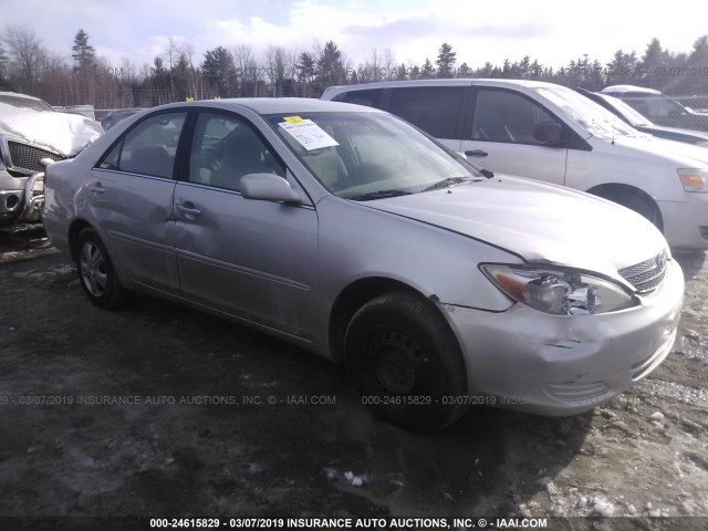 4T1BE32K04U827565 - 2004 TOYOTA CAMRY LE/XLE/SE SILVER photo 1