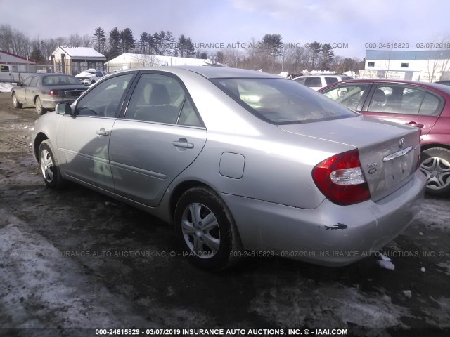 4T1BE32K04U827565 - 2004 TOYOTA CAMRY LE/XLE/SE SILVER photo 3