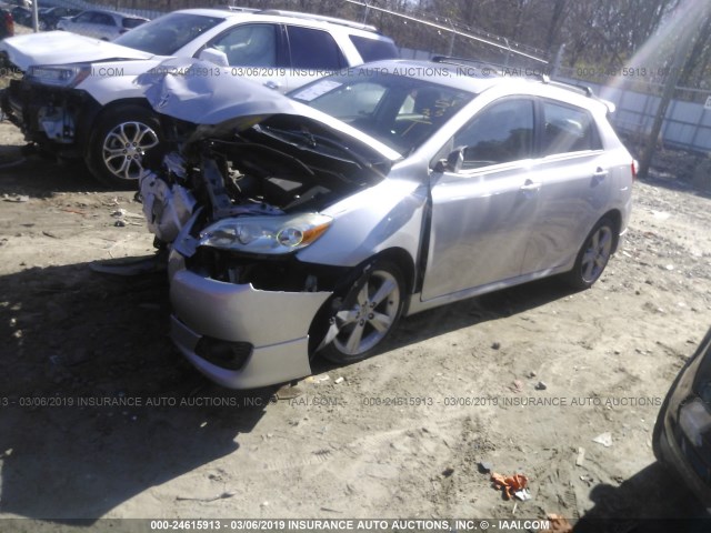 2T1KE4EE4AC040482 - 2010 TOYOTA COROLLA MATRIX S SILVER photo 2