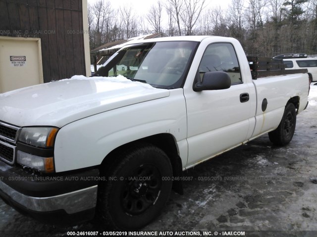 1GCEC14V27E166008 - 2007 CHEVROLET SILVERADO C1500 CLASSIC WHITE photo 2