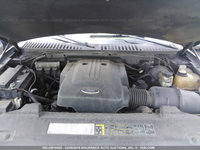 1FMRU15W33LB55400 - 2003 FORD EXPEDITION XLT BLUE photo 10