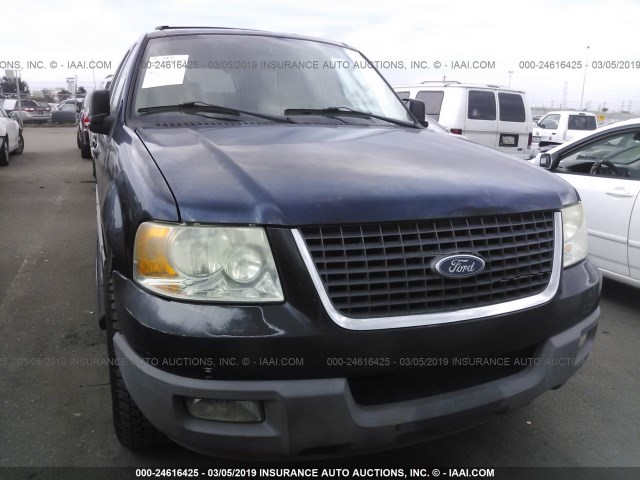 1FMRU15W33LB55400 - 2003 FORD EXPEDITION XLT BLUE photo 6