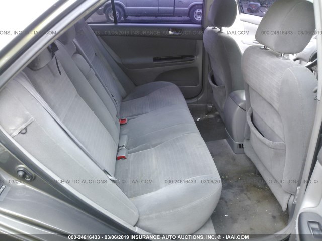 4T1BE32K25U559863 - 2005 TOYOTA CAMRY LE/XLE/SE GRAY photo 8