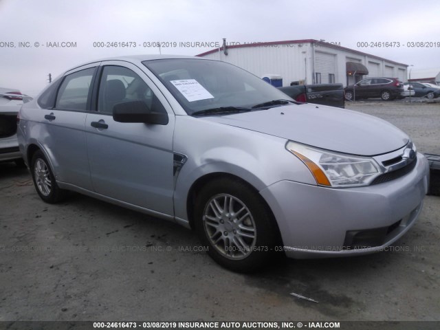 1FAHP35N58W215392 - 2008 FORD FOCUS SE/SEL/SES SILVER photo 1