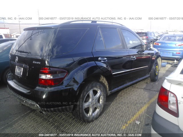 4JGBB22E38A339229 - 2008 MERCEDES-BENZ ML 320 CDI BLACK photo 4