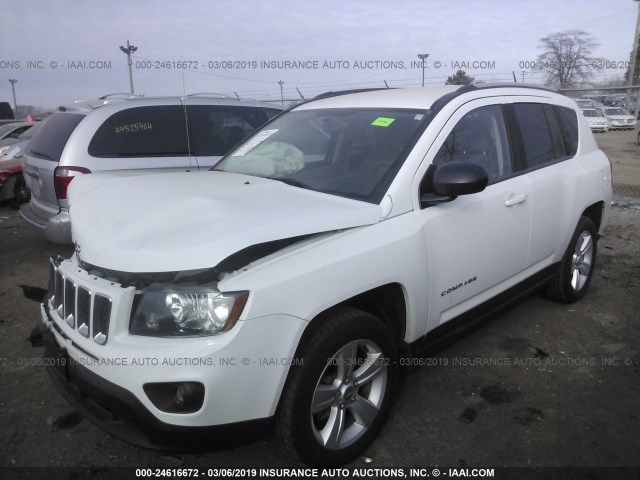 1C4NJCBA2GD743014 - 2016 JEEP COMPASS SPORT WHITE photo 2