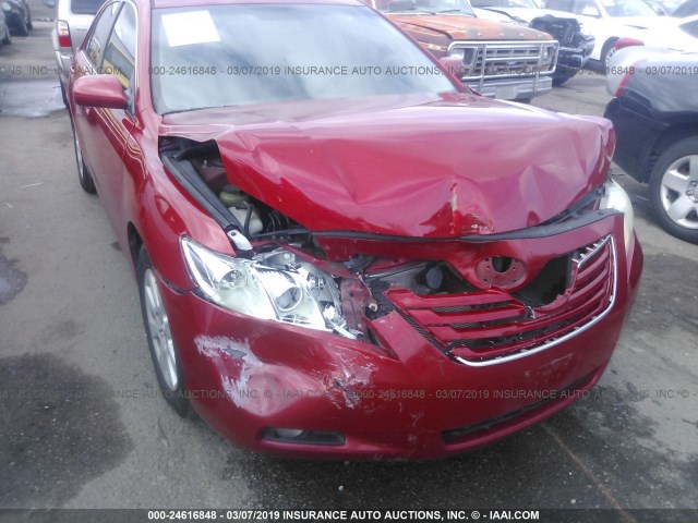 4T1BK46K88U071160 - 2008 TOYOTA CAMRY LE/XLE/SE RED photo 6